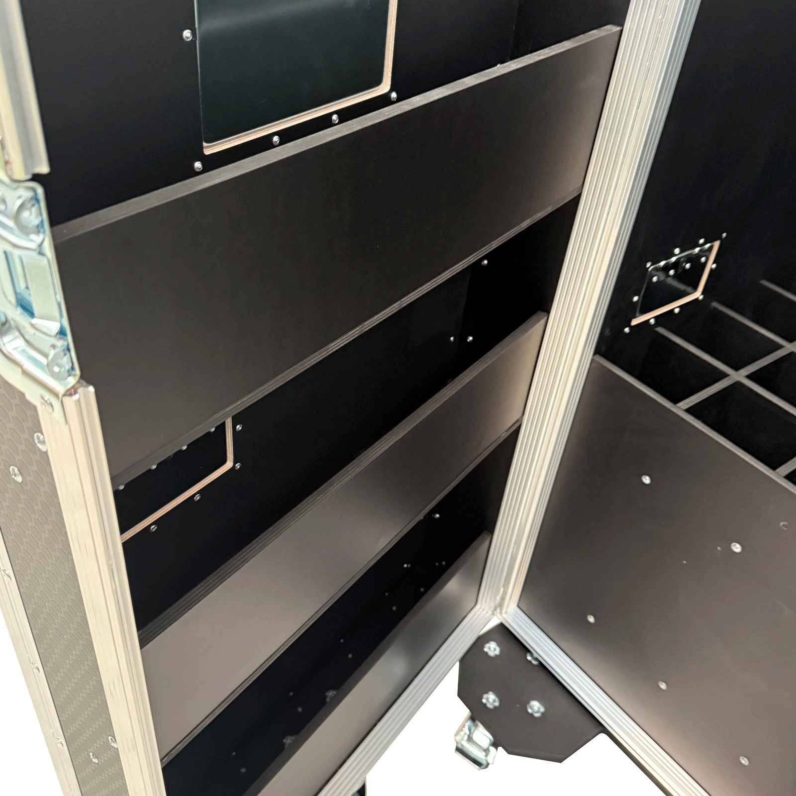 30-Way Mic Stand Flightcase